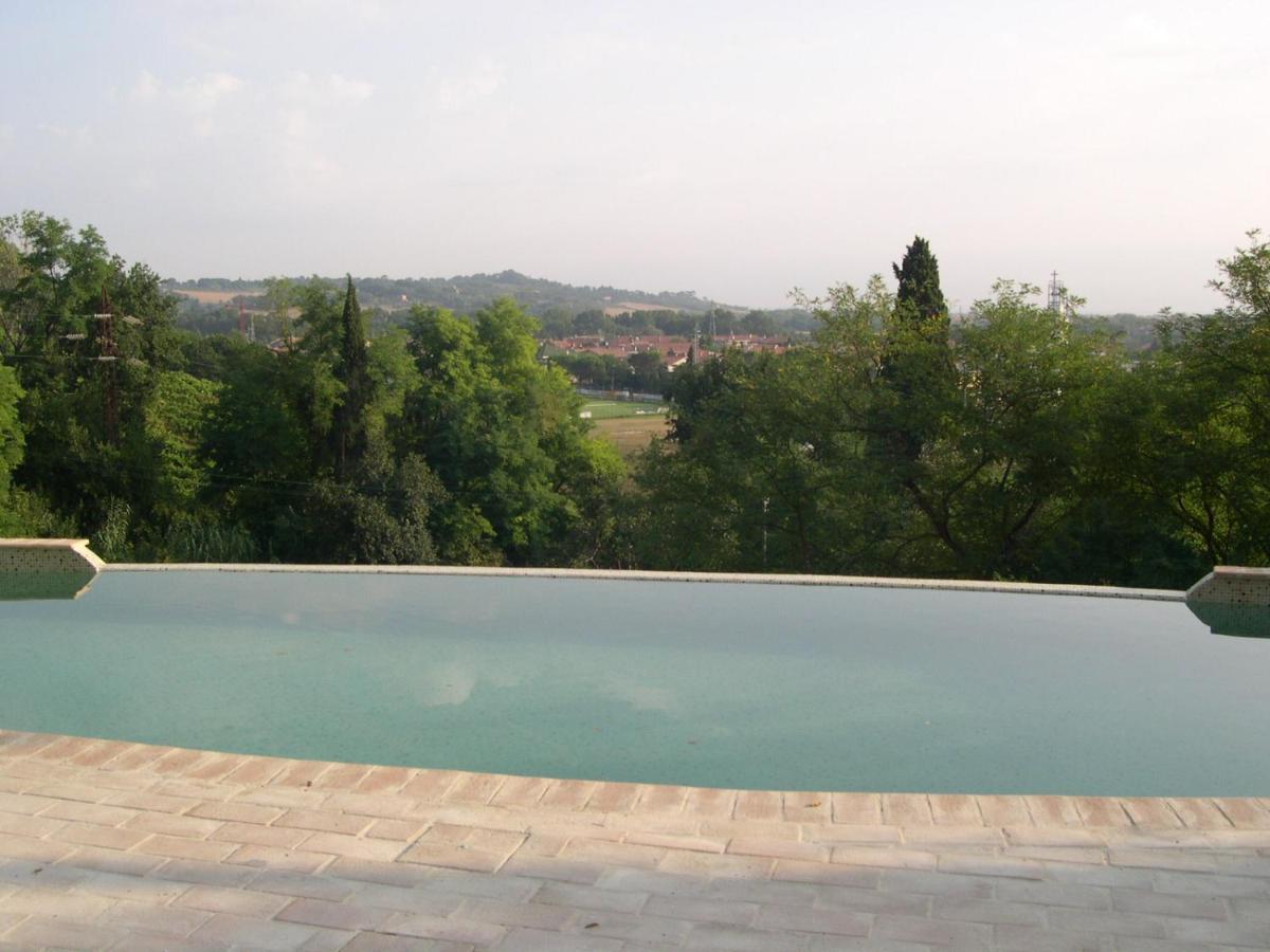 מלון פאנו Castello Montegiove מראה חיצוני תמונה