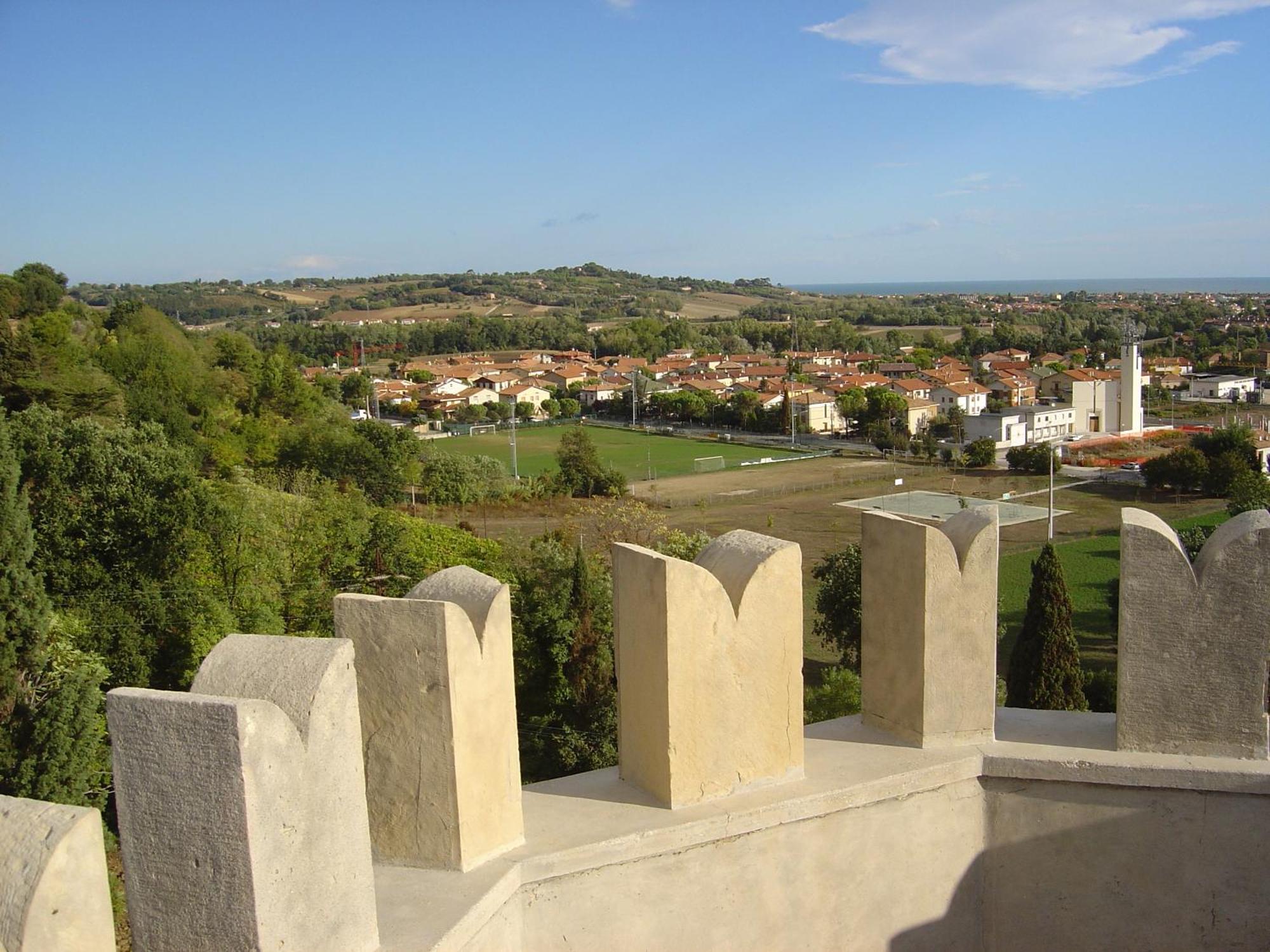 מלון פאנו Castello Montegiove מראה חיצוני תמונה