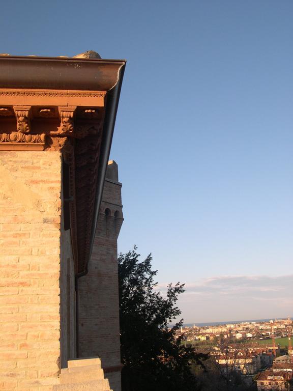 מלון פאנו Castello Montegiove מראה חיצוני תמונה